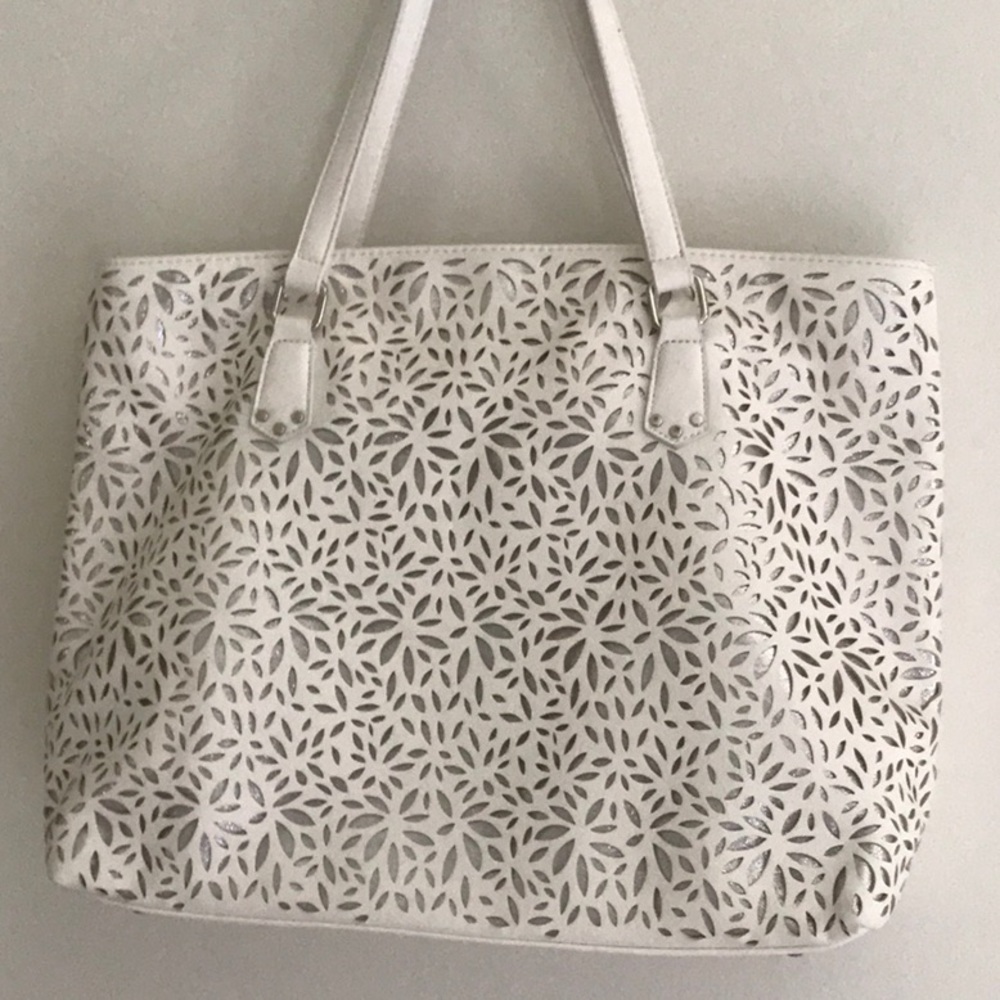 Large tote by Enzo Angiolini